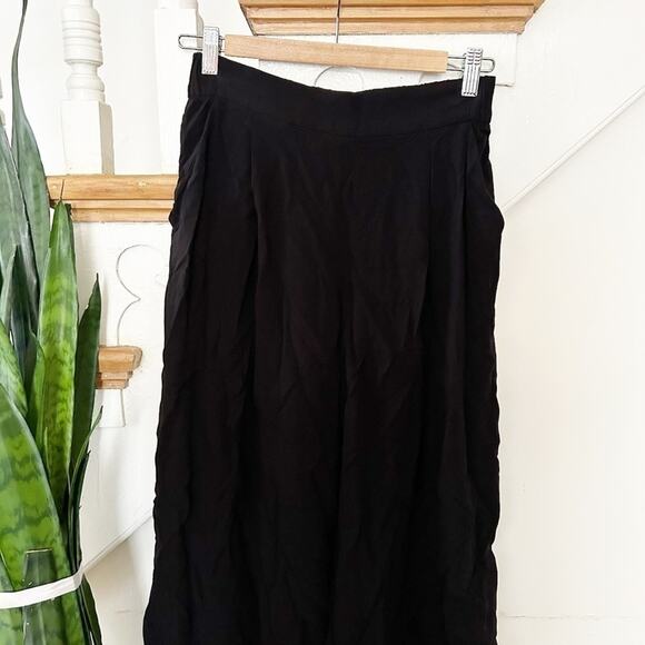 H&M Women's Black Elastic Waist Wide Leg Flowy Loungewear Pants Size 6 - Picture 2 of 5
